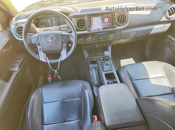 3TYCZ5AN3NT073480 2022 TOYOTA TACOMA Green Vista del salpicadero