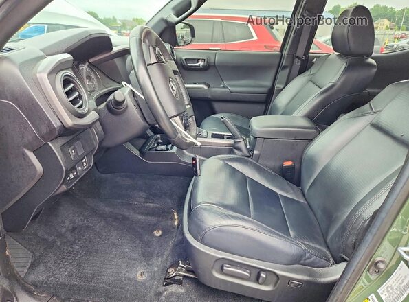 3TYCZ5AN4MT035156 2021 TOYOTA TACOMA Green Front interior view