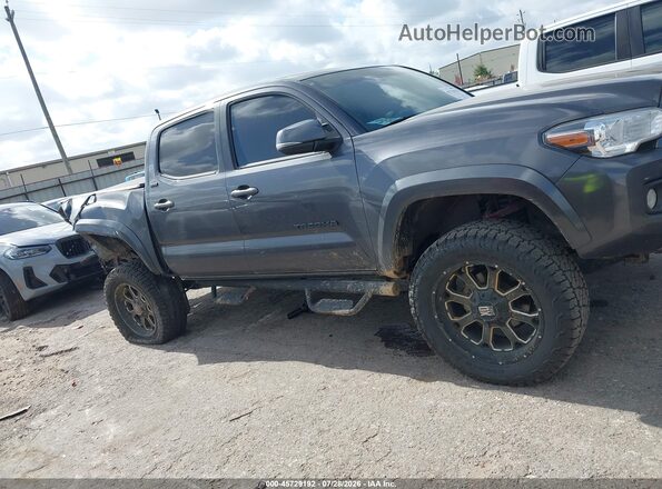 3TYCZ5AN6NT071657 2022 TOYOTA TACOMA Gray Widok wnętrza z tyłu