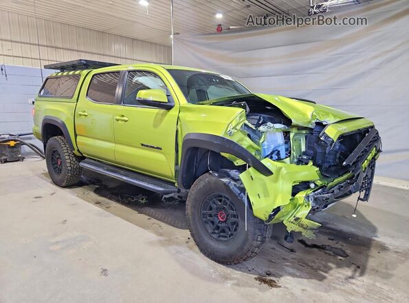 3TYCZ5AN8NT064225 2022 TOYOTA TACOMA Green Առջևի աջ