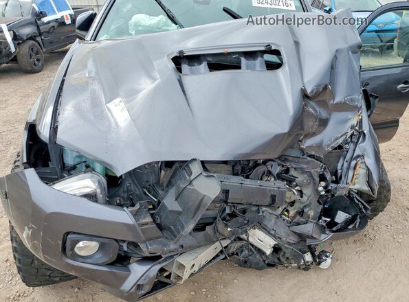 3TYCZ5AN8PT163548 2023 TOYOTA TACOMA Charcoal Widok wnętrza z tyłu