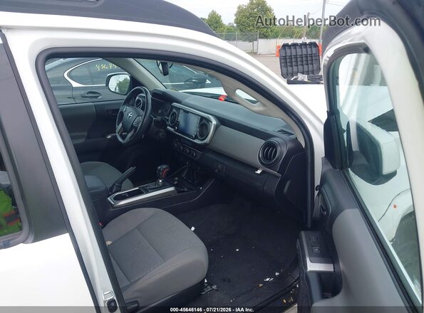 3TYCZ5AN9NT068879 2022 TOYOTA TACOMA Белый Вид салона спереди