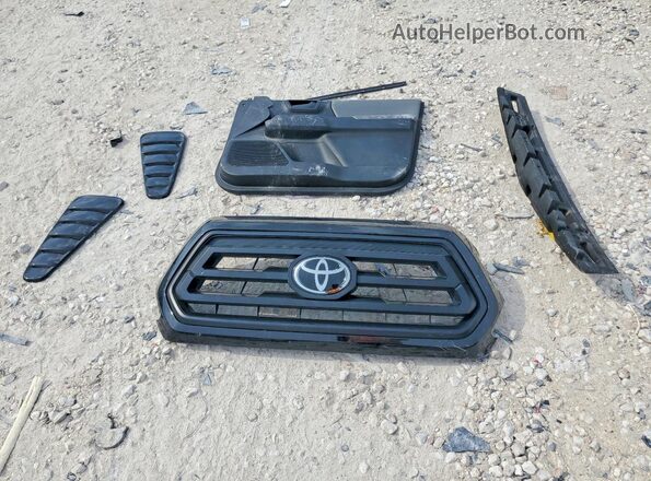 3TYCZ5AN9PT140179 2023 TOYOTA TACOMA Black Vista del compartimento del motor