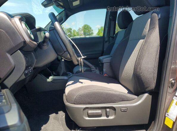 3TYCZ5ANXNT101310 2022 TOYOTA TACOMA Угольный Вид салона спереди