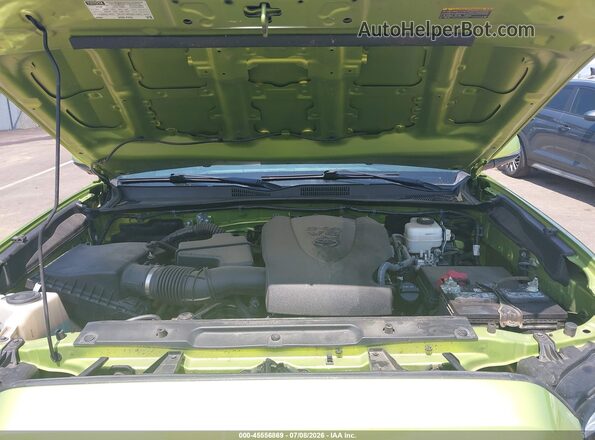 3TYCZ5ANXPT152485 2023 TOYOTA TACOMA Green Vista trasera