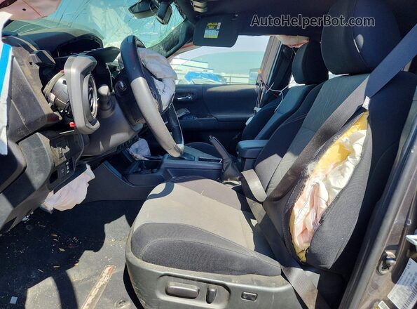 3TYDZ5BN2NT016853 2022 TOYOTA TACOMA Серый Вид салона спереди