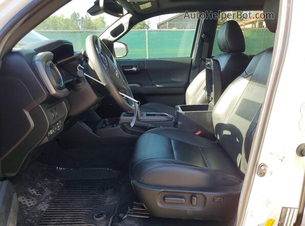 3TYDZ5BN5NT009492 2022 TOYOTA TACOMA White Вид салону спереду