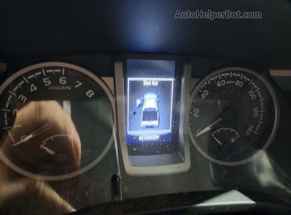 3TYDZ5BN7PT027446 2023 TOYOTA TACOMA White ხელსაწყოთა პანელის ხედი