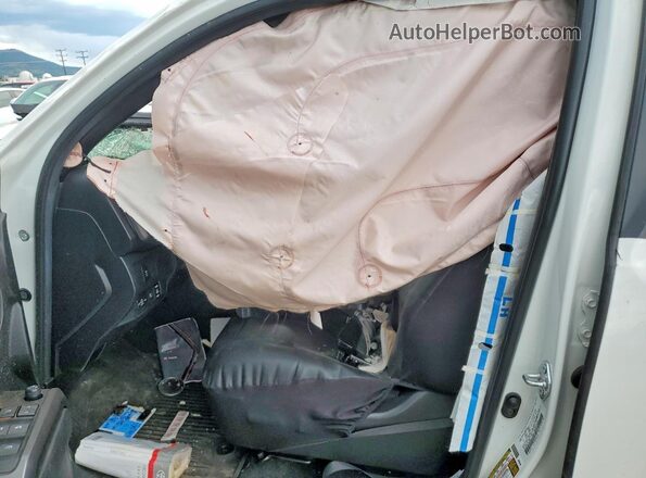 3TYDZ5BNXPT022080 2023 TOYOTA TACOMA White Вид салону спереду