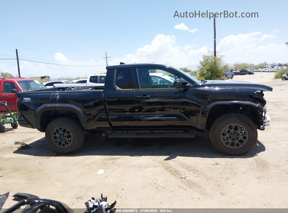 3TYJBAFN7ST021682 2025 TOYOTA TACOMA Black Սալոնի հետևի տեսք