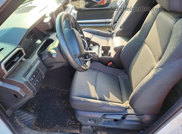 3TYJDAHN2ST034928 2025 TOYOTA TACOMA White Widok wnętrza z przodu