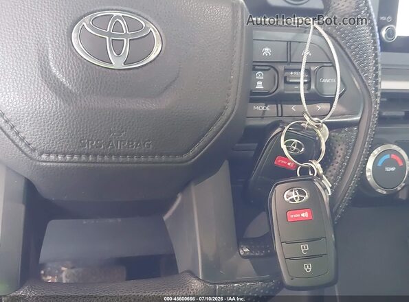 3TYJDAHN7ST024802 2025 TOYOTA TACOMA White Առջևի վահանակի տեսք
