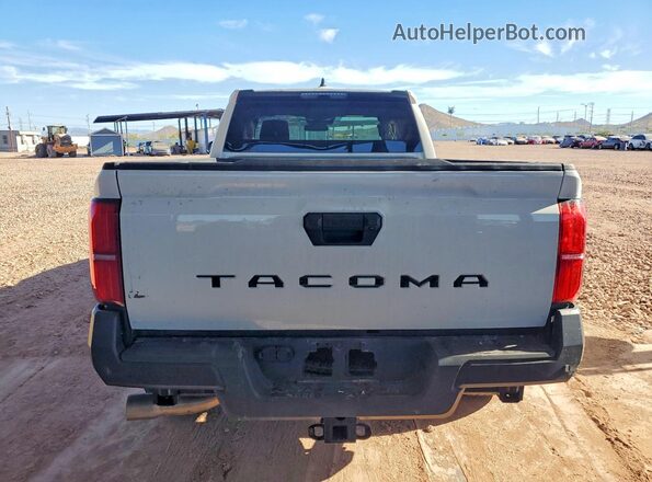 3TYJDAHNXST021120 2025 TOYOTA TACOMA White Rear view