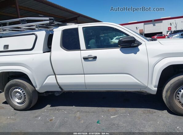 3TYJDAKN7RT004245 2024 TOYOTA TACOMA White Vista interior trasera