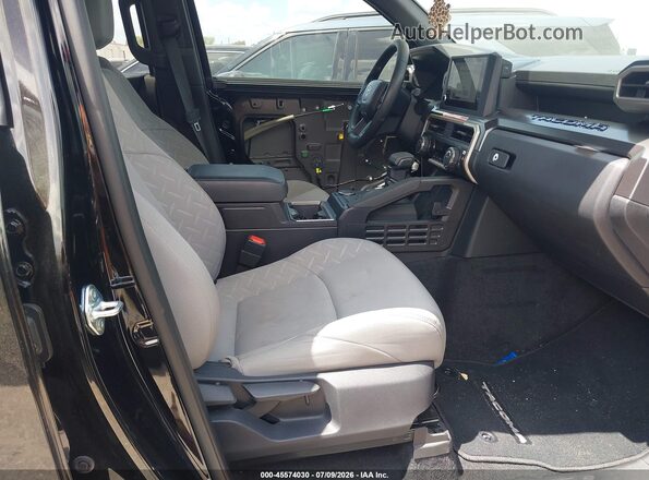 3TYKB5FN2ST029734 2025 TOYOTA TACOMA Black Front interior view