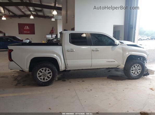 3TYKB5FN3ST019651 2025 TOYOTA TACOMA White Սալոնի հետևի տեսք