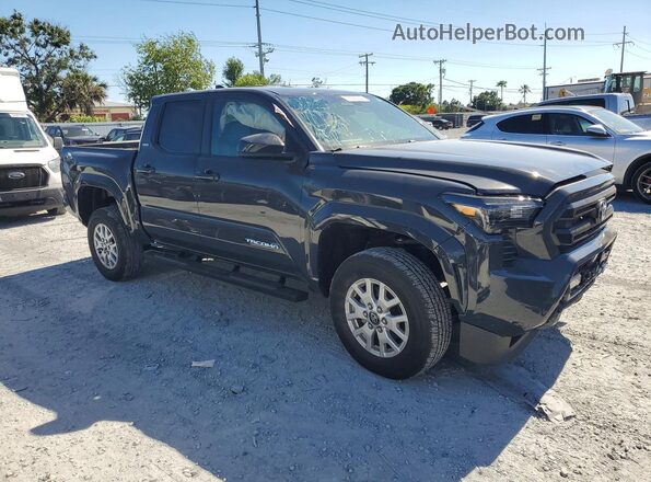 3TYKB5FN3ST027975 2025 TOYOTA TACOMA Gray Front right