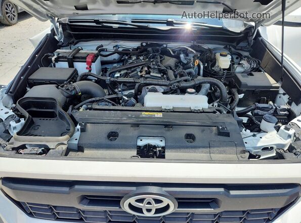 3TYKB5FN6ST030224 2025 TOYOTA TACOMA White Rear interior view