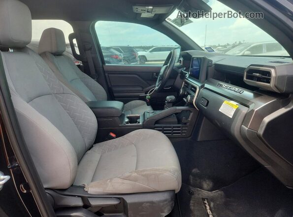 3TYKB5FNXST024815 2025 TOYOTA TACOMA Black Вид салону спереду