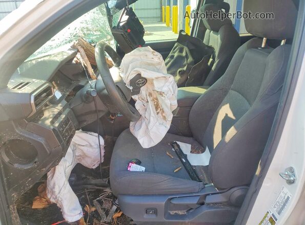 3TYKD5HN1RT009928 2024 TOYOTA TACOMA White Vista interior delantera