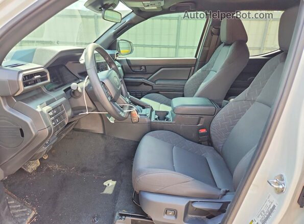 3TYKD5HN2ST021429 2025 TOYOTA TACOMA White წინა სალონის ხედი