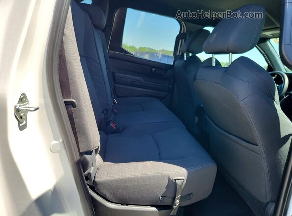 3TYKD5HN4ST037776 2025 TOYOTA TACOMA White Widok tylnych siedzeń