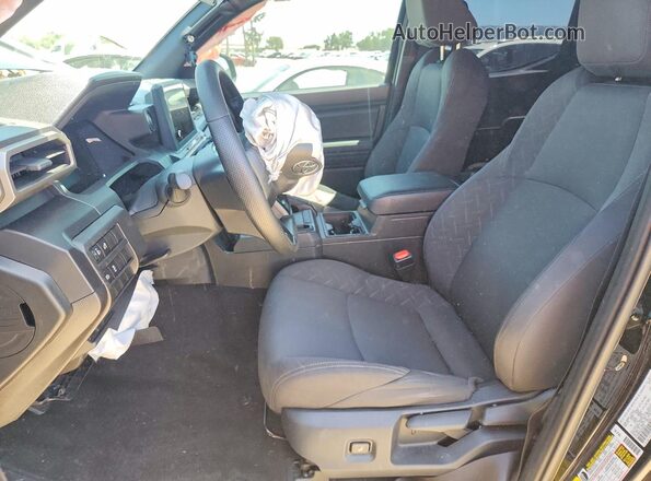 3TYKD5HN4ST038331 2025 TOYOTA TACOMA Black Front interior view