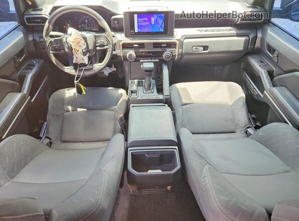 3TYKD5HN8ST022942 2025 TOYOTA TACOMA Charcoal Widok deski rozdzielczej