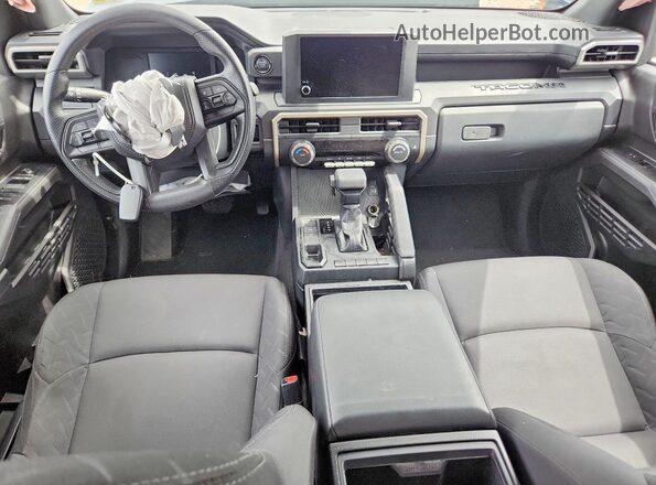 3TYKD5HN9ST037837 2025 TOYOTA TACOMA Charcoal Widok deski rozdzielczej