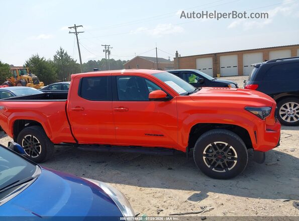 3TYLB5FN1RT002071 2024 TOYOTA TACOMA Orange Vista interior trasera