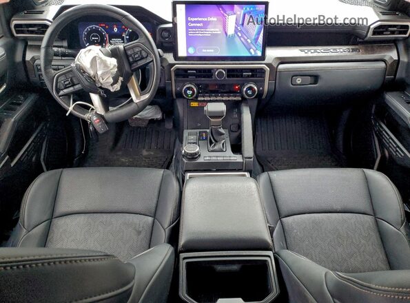 3TYLB5JN0RT033996 2024 TOYOTA TACOMA Black Vista del salpicadero