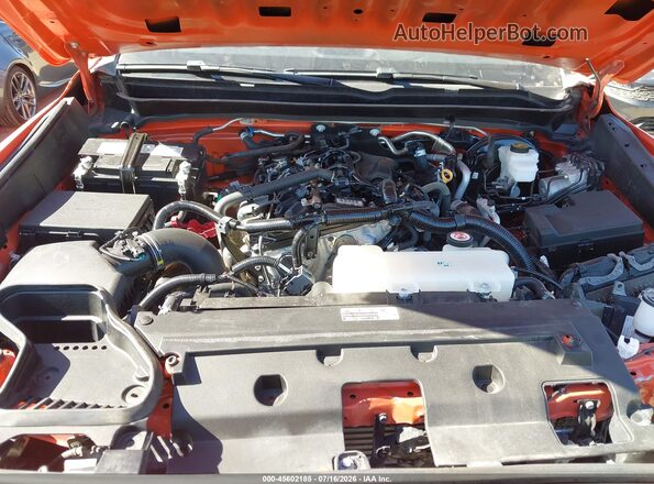 3TYLB5JN0RT039927 2024 TOYOTA TACOMA Orange Հետևի տեսք