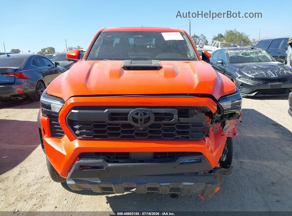 3TYLB5JN0RT039927 2024 TOYOTA TACOMA Orange Սալոնի հետևի տեսք