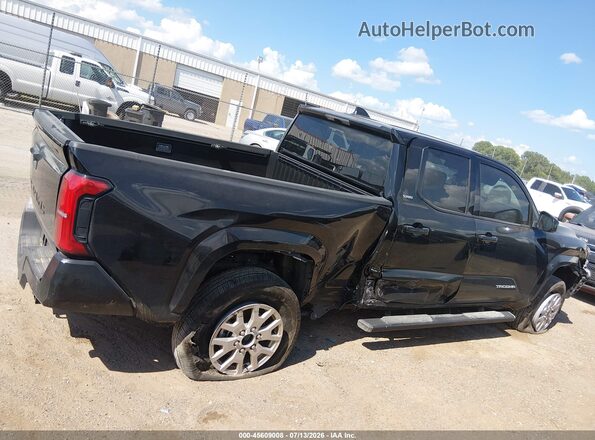 3TYLB5JN0ST099664 2025 TOYOTA TACOMA Black Rear interior view