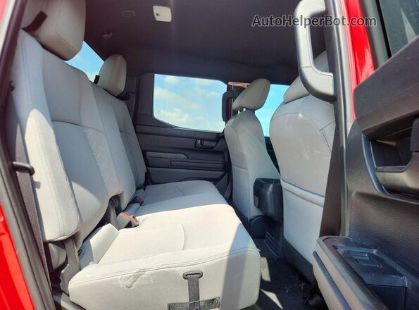 3TYLB5JN1ST079083 2025 TOYOTA TACOMA Red Вид задніх сидінь