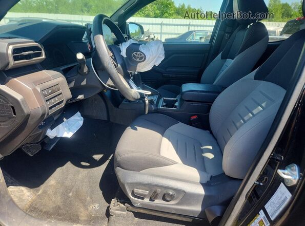 3TYLB5JN3RT007635 2024 TOYOTA TACOMA Black Front interior view