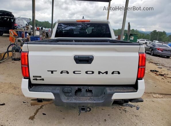 3TYLB5JN3ST098055 2025 TOYOTA TACOMA White Widok z tyłu