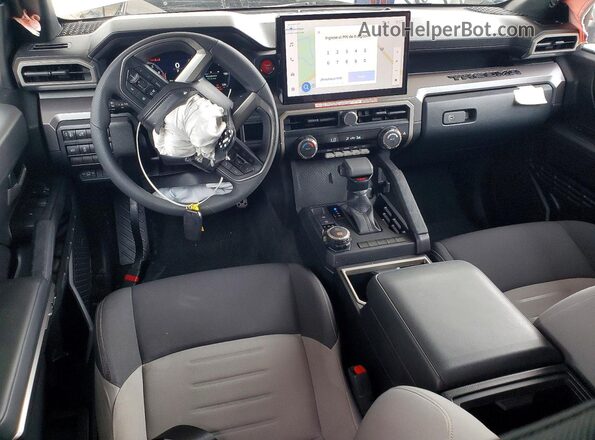3TYLB5JN3ST098055 2025 TOYOTA TACOMA White Widok deski rozdzielczej