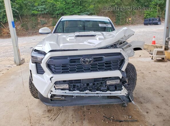3TYLB5JN3ST098055 2025 TOYOTA TACOMA White Widok z przodu