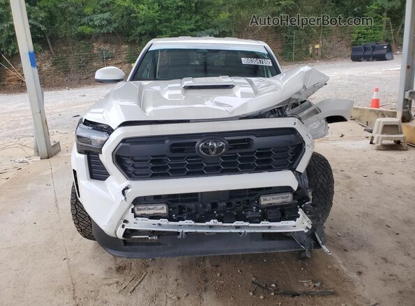 3TYLB5JN3ST098055 2025 TOYOTA TACOMA White Widok naklejki z numerem VIN