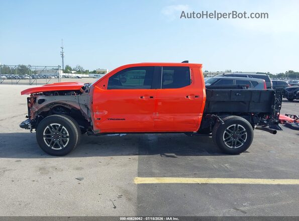 3TYLB5JN4RT051806 2024 TOYOTA TACOMA Оранжевый 