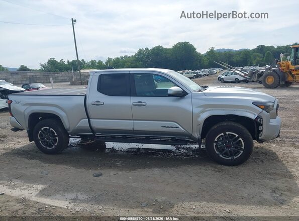 3TYLB5JN6ST092606 2025 TOYOTA TACOMA Silver Սալոնի հետևի տեսք