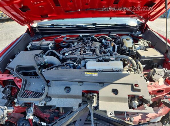 3TYLB5JNXRT057805 2024 TOYOTA TACOMA Red Вид задньої частини салону