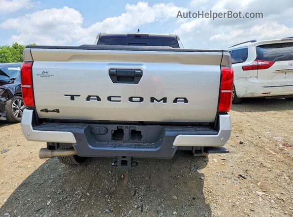3TYLB5JNXRT059327 2024 TOYOTA TACOMA Silver Vista trasera
