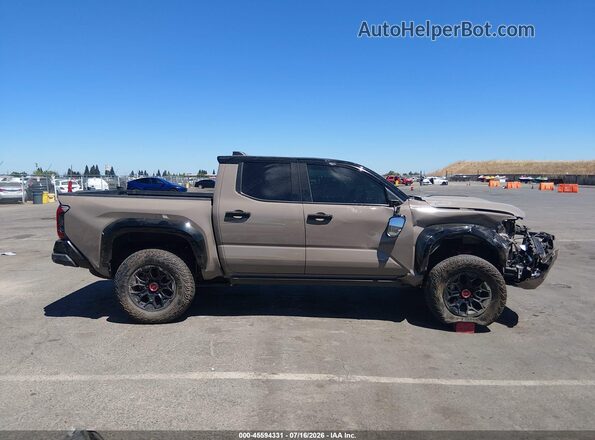 3TYLC5LN0ST025736 2025 TOYOTA TACOMA HYBRID Brown Vista interior de 360 grados