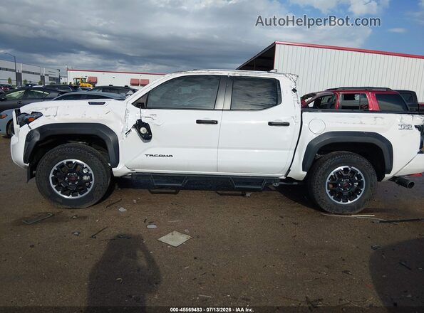 3TYLC5LN5ST044668 2025 TOYOTA TACOMA HYBRID White Widok wnętrza 360 stopni