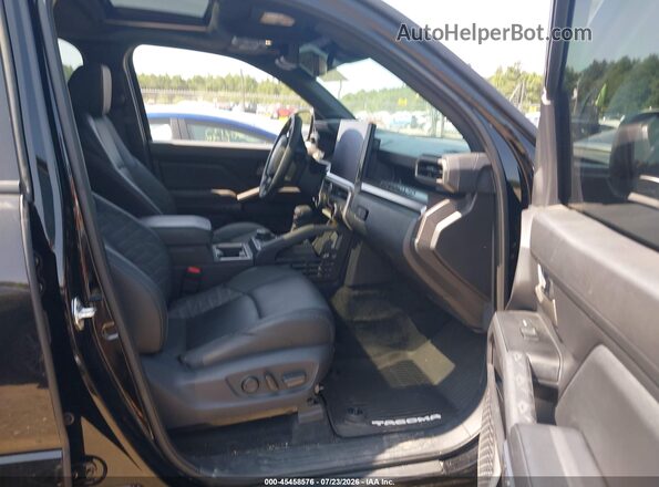 3TYLC5LN8ST015763 2025 TOYOTA TACOMA HYBRID Black Սալոնի դիմացի տեսք