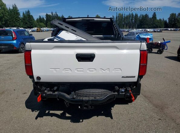 3TYLC5LN8TT070117 2026 TOYOTA TACOMA White უკანა ხედი