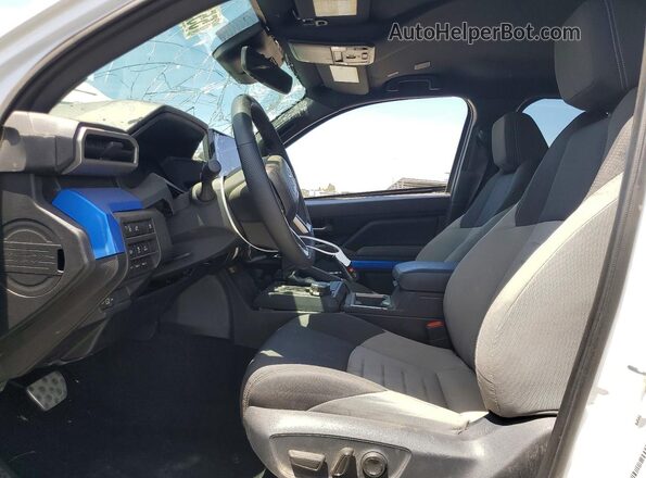3TYLC5LNXST040244 2025 TOYOTA TACOMA White Вид салону спереду