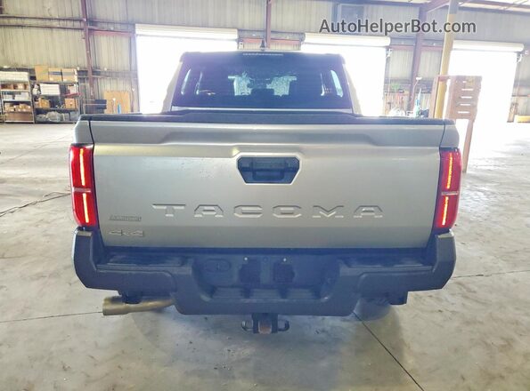 3TYLD5KN5ST012074 2025 TOYOTA TACOMA Silver Հետևի տեսք